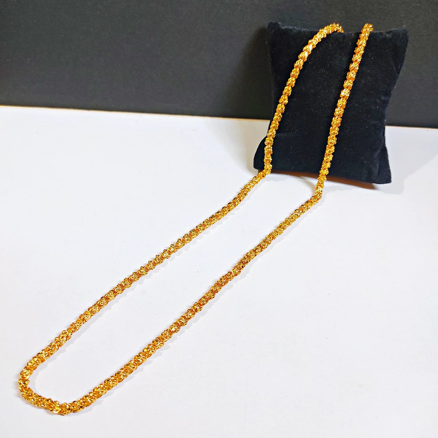 Exquisite Jewellery - Traditional Neck Chains