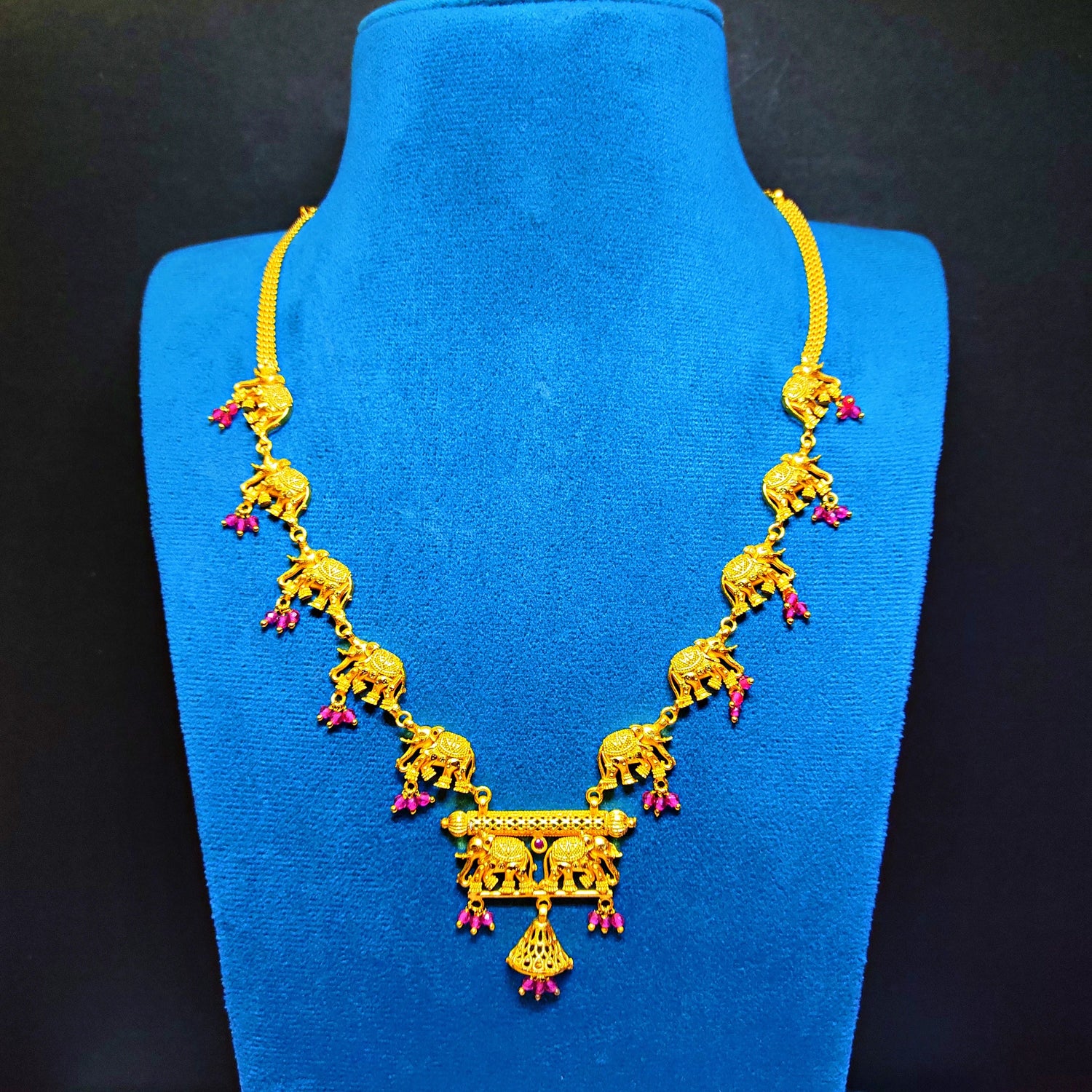 Exquisite Jewellery - Necklaces